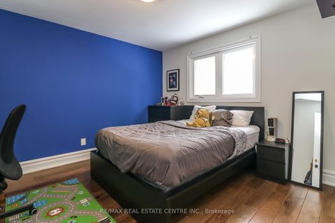 Photo 30 at 39 Cardinal Street, Cundles East, Barrie