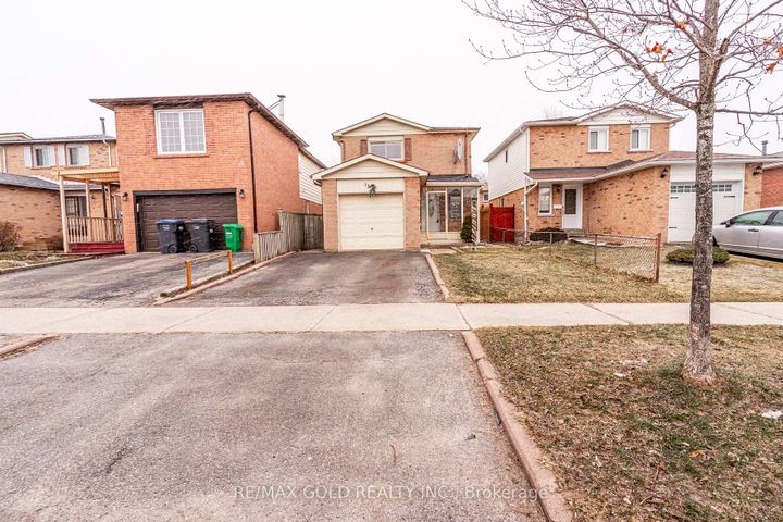 Photo 1 at 13 Martindale Crescent, Brampton West, Brampton