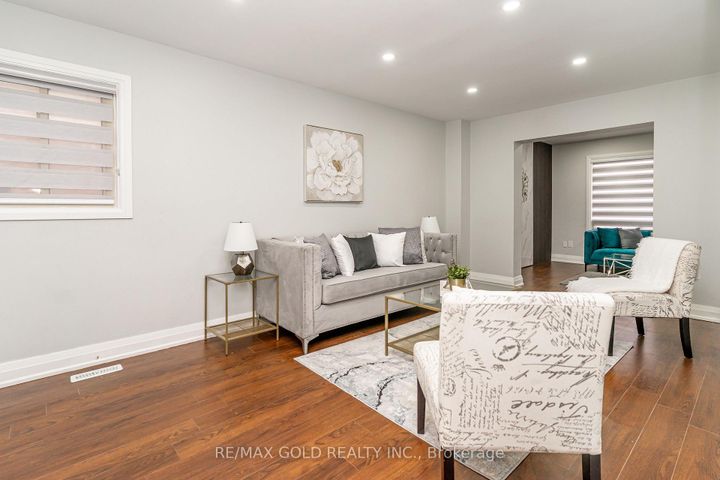 Photo 6 at 13 Martindale Crescent, Brampton West, Brampton