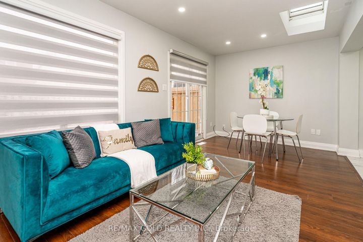 Photo 11 at 13 Martindale Crescent, Brampton West, Brampton