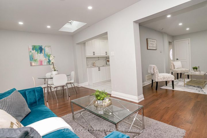 Photo 12 at 13 Martindale Crescent, Brampton West, Brampton