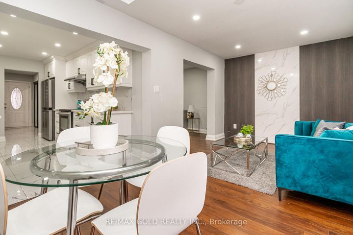 Photo 13 at 13 Martindale Crescent, Brampton West, Brampton