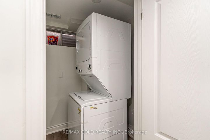 Photo 35 at 13 Martindale Crescent, Brampton West, Brampton