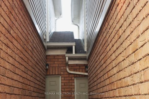 Photo 28 at 70 Commonwealth Road, Shore, Barrie