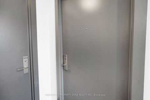 Photo 2 at 1015 - 86 Dundas Street E, Cooksville, Mississauga