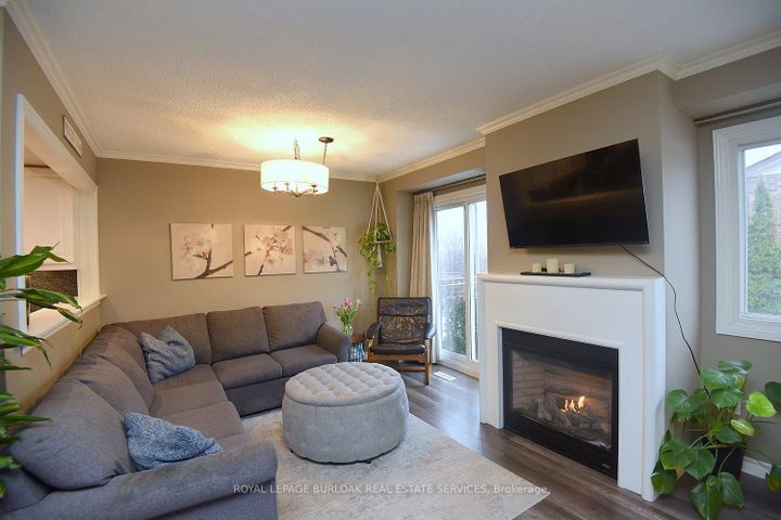 Photo 8 at 42 - 2065 Amherst Heights Court, Mountainside, Burlington