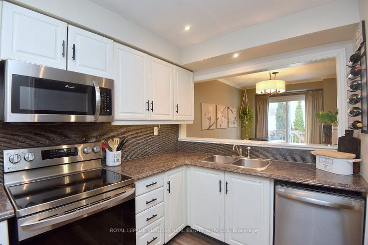 Photo 16 at 42 - 2065 Amherst Heights Court, Mountainside, Burlington