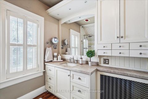 Photo 26 at 42 Royal Road, Aurora Village, Aurora