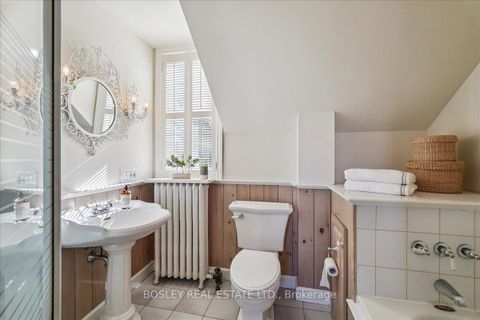 Photo 32 at 42 Royal Road, Aurora Village, Aurora