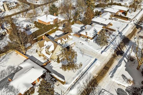 Photo 42 at 42 Royal Road, Aurora Village, Aurora