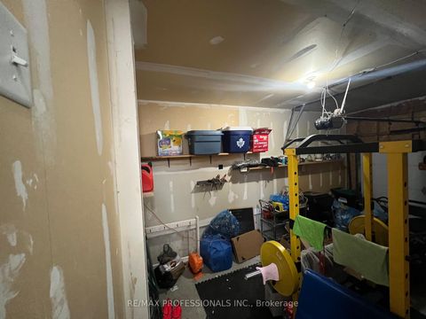 Photo 6 at 56 Beacon Road, Holly, Barrie