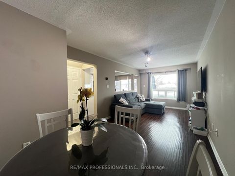 Photo 16 at 56 Beacon Road, Holly, Barrie