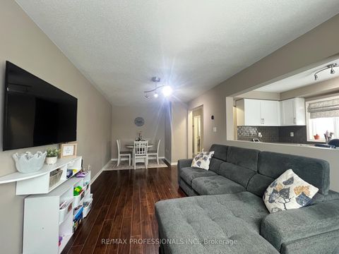 Photo 19 at 56 Beacon Road, Holly, Barrie