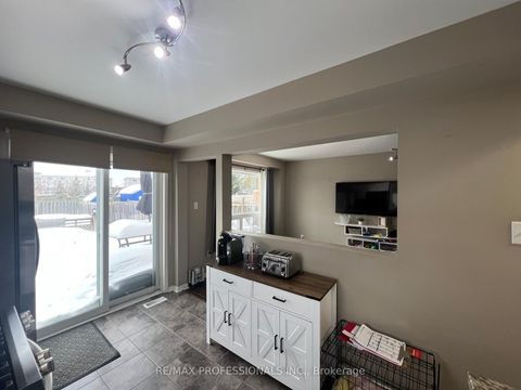 Photo 21 at 56 Beacon Road, Holly, Barrie