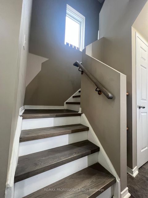 Photo 22 at 56 Beacon Road, Holly, Barrie