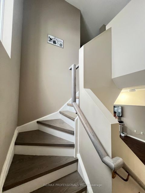 Photo 23 at 56 Beacon Road, Holly, Barrie