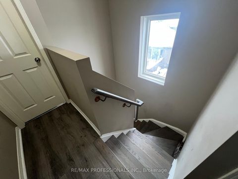 Photo 34 at 56 Beacon Road, Holly, Barrie