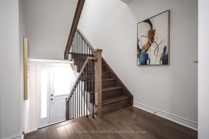 Photo 5 at 4 - 11 Plaisance Road, North Richvale, Richmond Hill