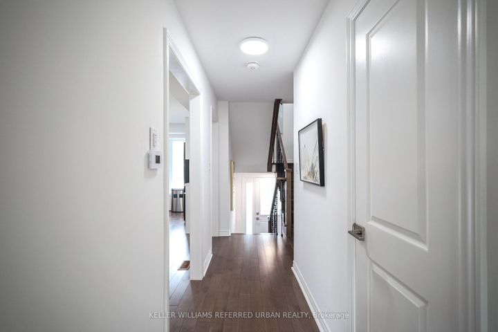 Photo 6 at 4 - 11 Plaisance Road, North Richvale, Richmond Hill