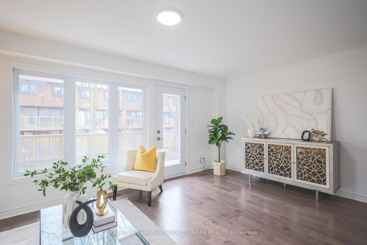 Photo 21 at 4 - 11 Plaisance Road, North Richvale, Richmond Hill