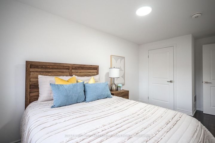 Photo 29 at 4 - 11 Plaisance Road, North Richvale, Richmond Hill