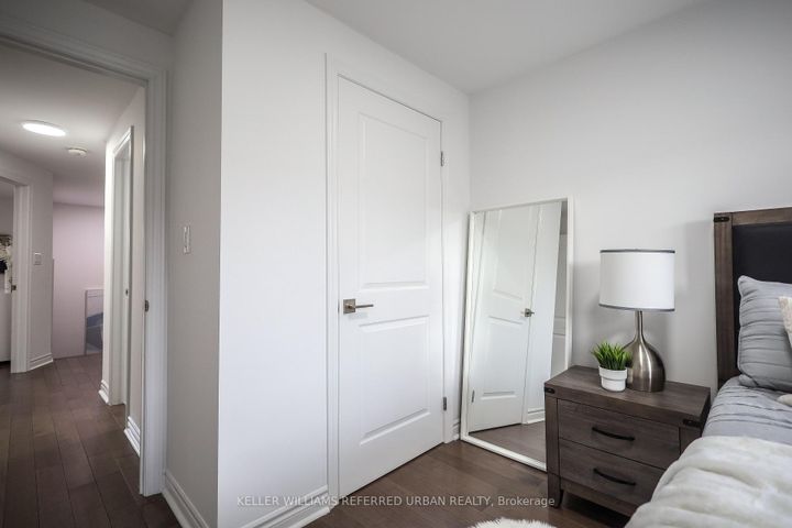 Photo 31 at 4 - 11 Plaisance Road, North Richvale, Richmond Hill