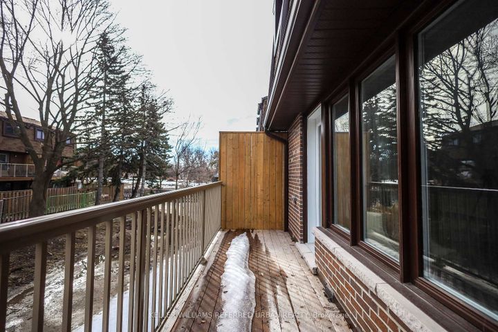 Photo 45 at 4 - 11 Plaisance Road, North Richvale, Richmond Hill