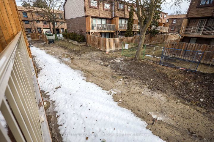 Photo 47 at 4 - 11 Plaisance Road, North Richvale, Richmond Hill