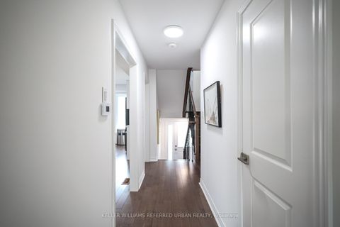 Photo 6 at 4 - 11 Plaisance Road, North Richvale, Richmond Hill