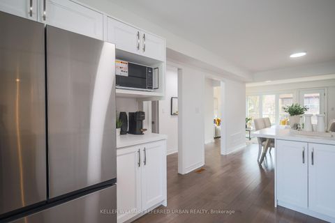 Photo 15 at 4 - 11 Plaisance Road, North Richvale, Richmond Hill