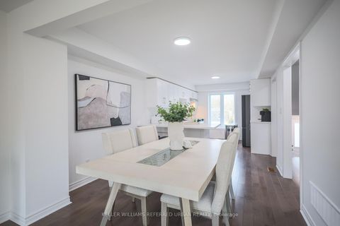 Photo 18 at 4 - 11 Plaisance Road, North Richvale, Richmond Hill