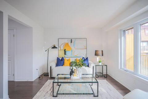 Photo 20 at 4 - 11 Plaisance Road, North Richvale, Richmond Hill