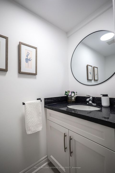 Photo 24 at 4 - 11 Plaisance Road, North Richvale, Richmond Hill