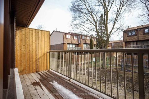 Photo 44 at 4 - 11 Plaisance Road, North Richvale, Richmond Hill