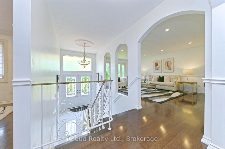 Photo 5 at 2101 Parkway Drive, Mountainside, Burlington