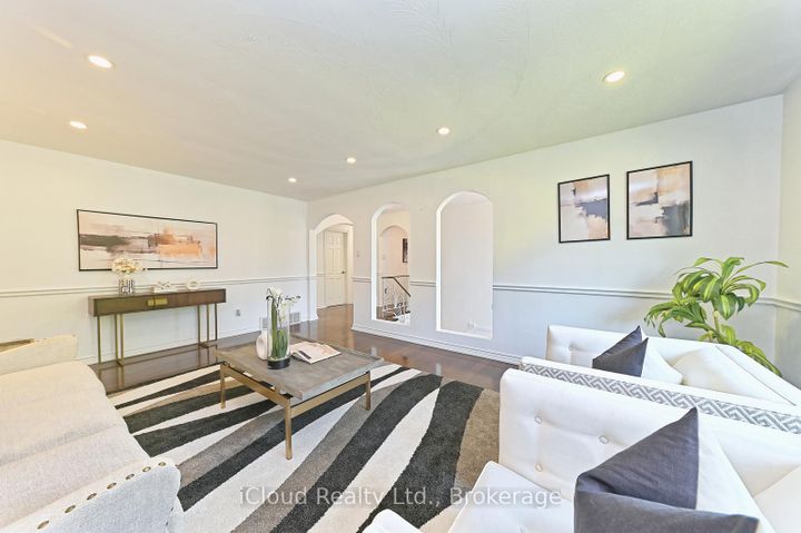 Photo 8 at 2101 Parkway Drive, Mountainside, Burlington