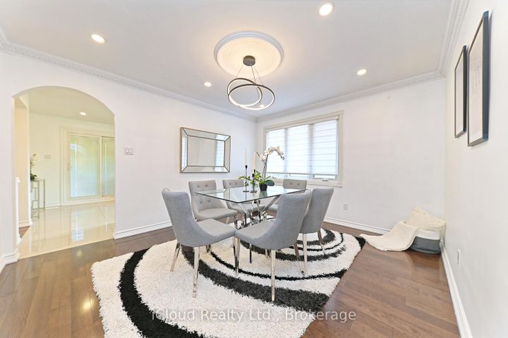 Photo 10 at 2101 Parkway Drive, Mountainside, Burlington