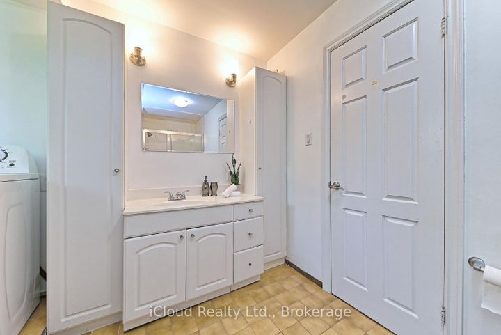 Photo 16 at 2101 Parkway Drive, Mountainside, Burlington