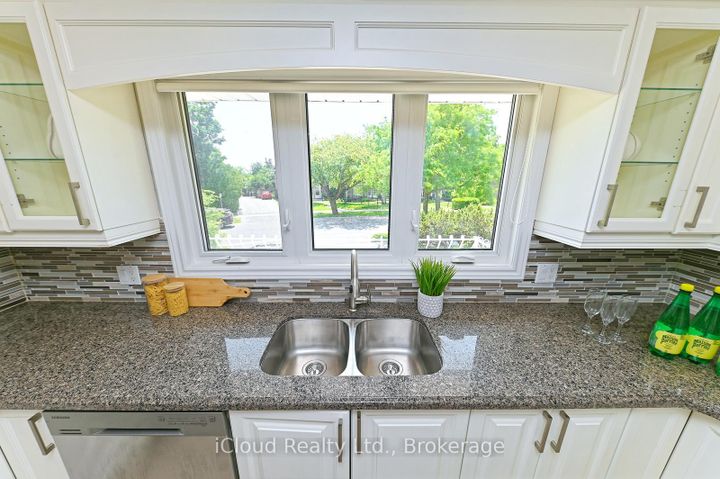 Photo 23 at 2101 Parkway Drive, Mountainside, Burlington