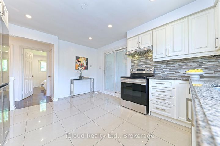 Photo 24 at 2101 Parkway Drive, Mountainside, Burlington