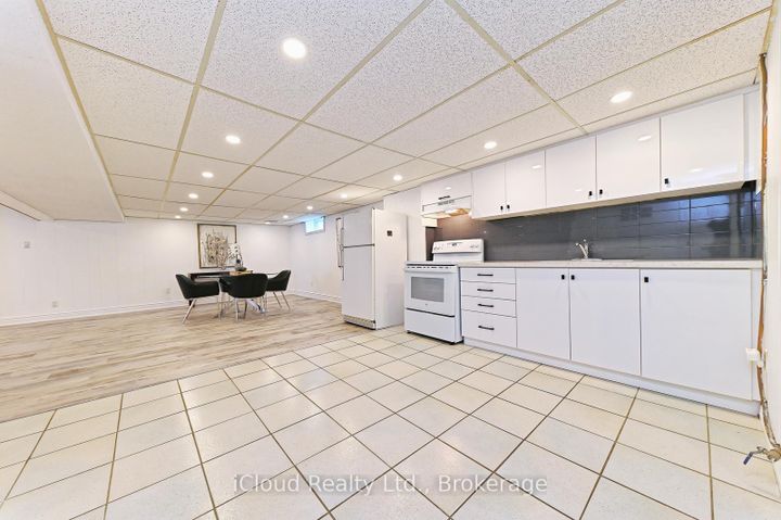 Photo 34 at 2101 Parkway Drive, Mountainside, Burlington