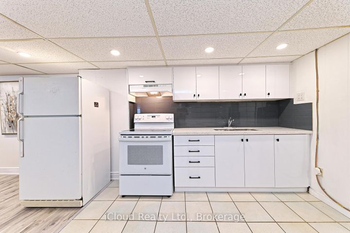 Photo 38 at 2101 Parkway Drive, Mountainside, Burlington