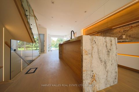 Photo 3 at 2970A Bayview Avenue, Willowdale East, Toronto