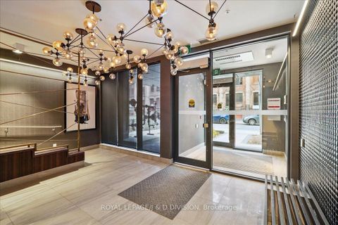 Photo 3 at 405 - 90 Niagara Street, Niagara, Toronto