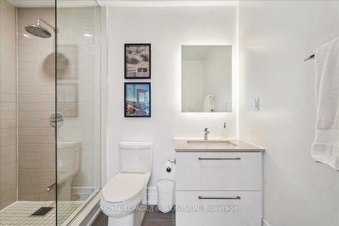 Photo 23 at 405 - 90 Niagara Street, Niagara, Toronto