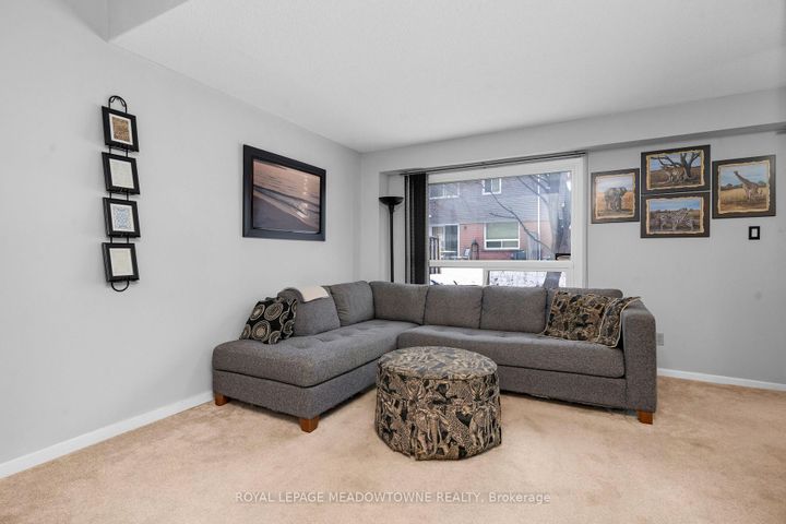 Photo 4 at 78 - 3079 Fifth Line W, Erin Mills, Mississauga