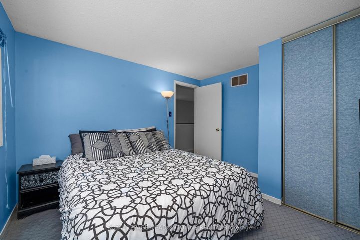 Photo 15 at 78 - 3079 Fifth Line W, Erin Mills, Mississauga