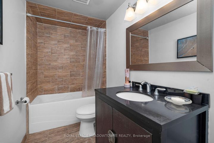 Photo 16 at 78 - 3079 Fifth Line W, Erin Mills, Mississauga