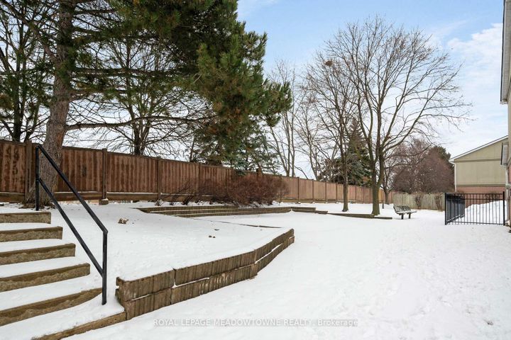 Photo 21 at 78 - 3079 Fifth Line W, Erin Mills, Mississauga