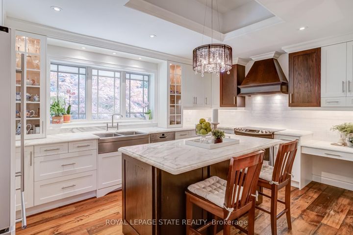 Photo 9 at 2047 Ardleigh Road, FD Ford, Oakville